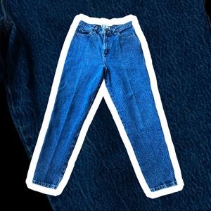 Vintage High Rise Mom Jeans Acid Wash